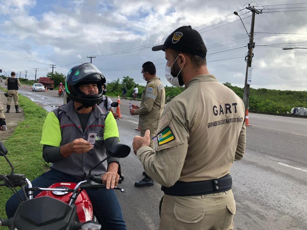 SMTT realizará blitz educativa com foco no feriado da Semana Santa - SMTT Aracaju